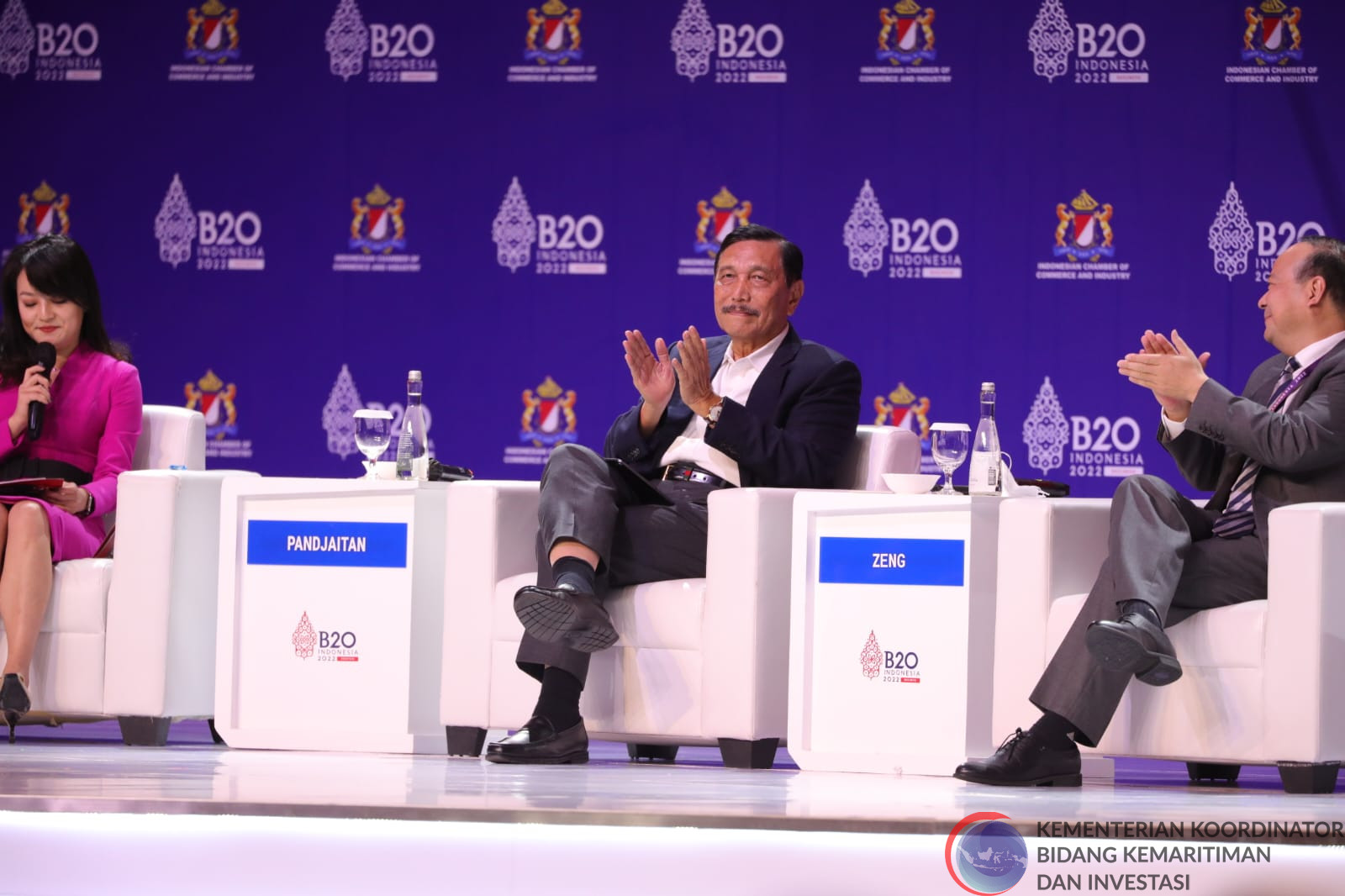 B20 Summit Dialogue di Plennary Hall BNDCC