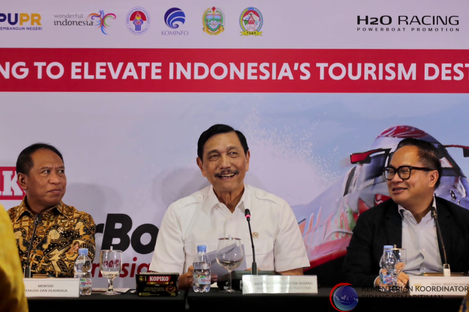 Persiapaan F1H2O, Menko Luhut: Indonesia Destinasi yang Tepat Untuk Dikunjungi