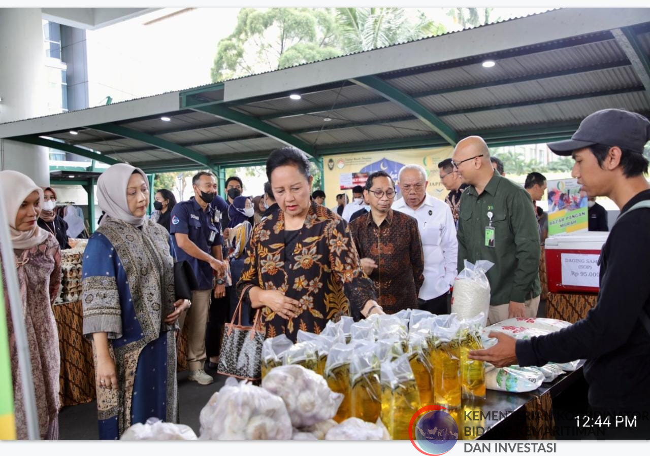 Bersama DWP, Kemenko Marves Adakan Bazar dan Silaturahmi Ramadan