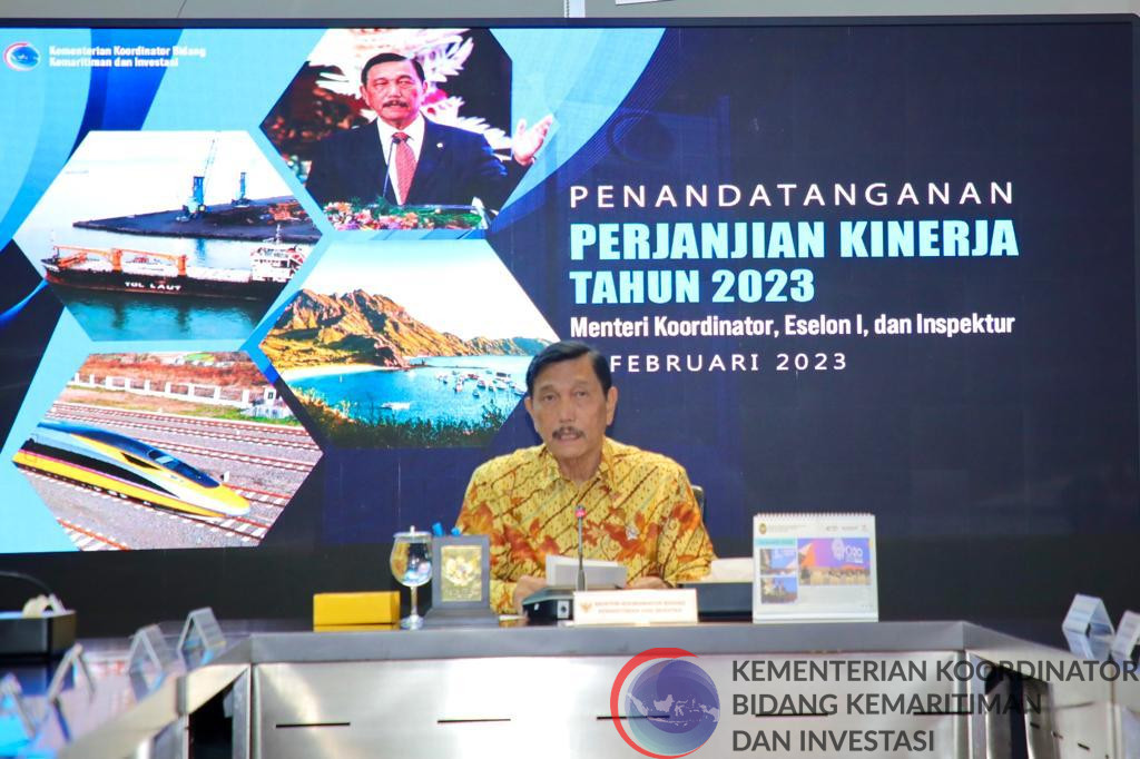 Menko Luhut Laksanakan Penandatanganan Perjanjian Kerja (PK) Tahun 2023 Bersama Pejabat Eselon I Kemenko Marves