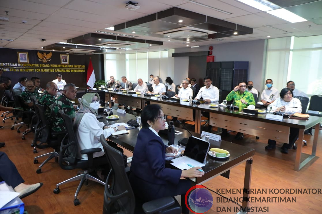 Menko Luhut Gelar Rapat Penyelesaian Sengketa Lahan Bandara Polonia