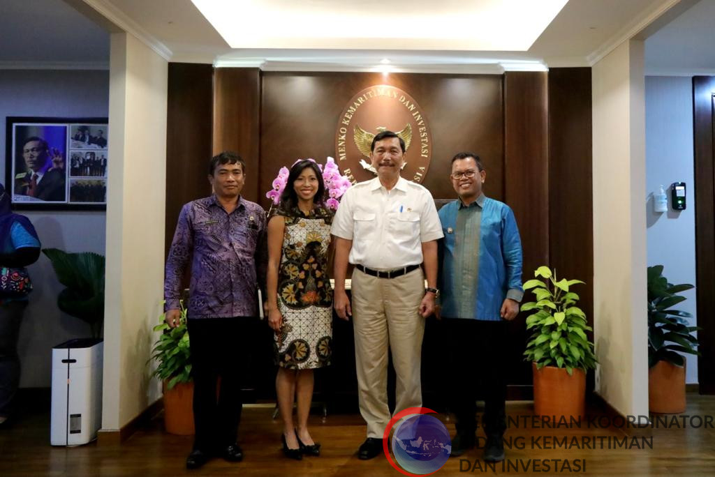 Menko Marves memimpin Vidcon Rakor Evaluasi Penyelenggaraan F1Powerboat (F1 H2O) di Kantor Maritim. Serta penandatanganan MoU antara Injourney dan Bupati Toba