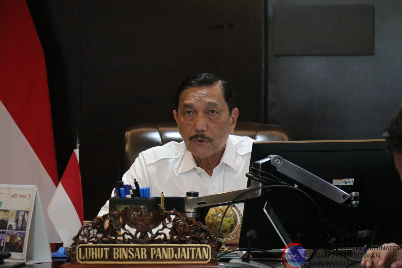 Menko Marves Luhut Binsar Pandjaitan melakukan Video Conference Rakor Pembahasan Persetujuan Cost Overrun, Skema Penjaminan, dan Aspek Proyek KCJB