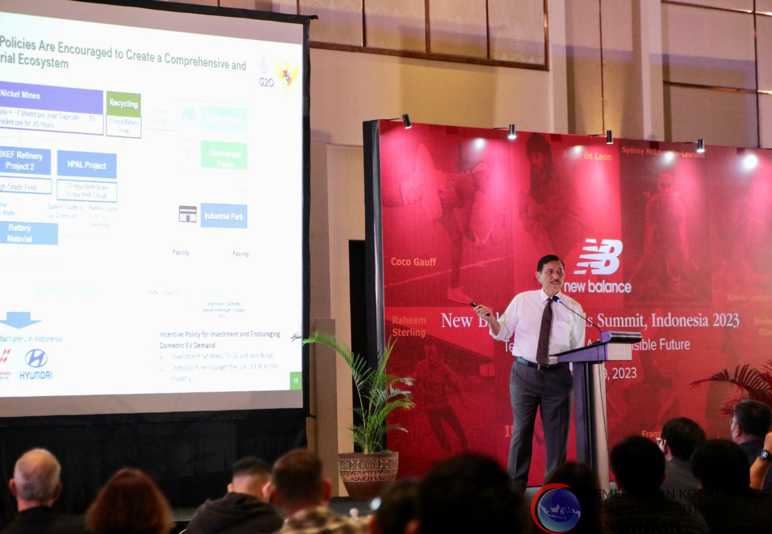 Menko Luhut sebagai Keynote Speaker pada New Balance Material Summit