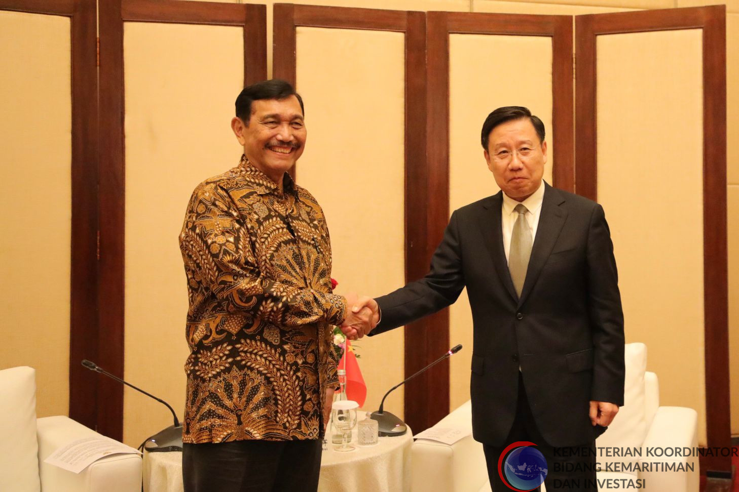 Menko Marves Luhut Binsar Pandjaitan Melakukan Pertemuan Dengan The Sichuan Secretary Party di Jakarta