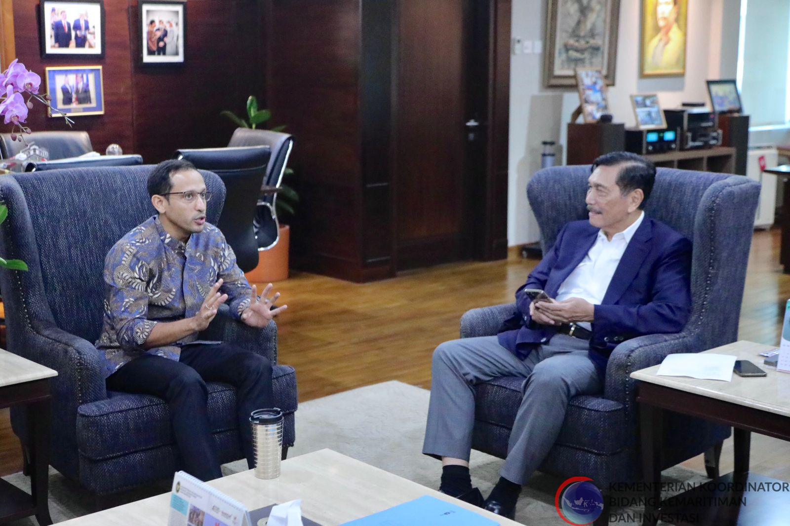 Menko Luhut menerima kunjungan Menteri Pendidikan dan Kebudayaan di Kantor Marves