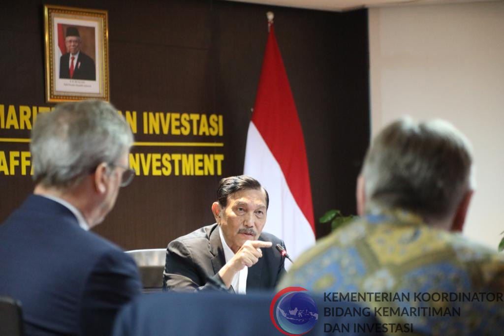 Menko Marves Meeting bersama Mr Bernd Lange (Chair of the Committee of International Trade/INTA of the European Parliament) di Kantor Maritim, Jakarta