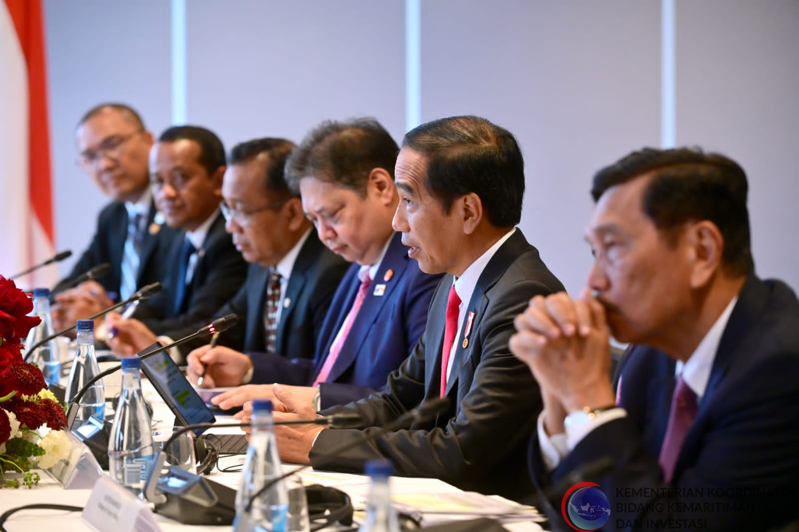 Menko Luhut Dampingi Presiden Joko Widodo pada Annual Leaders' Meeting  bersama Perdana Menteri (PM) Anthony Albanese di Taronga Center, Taronga Zoo, Sydney