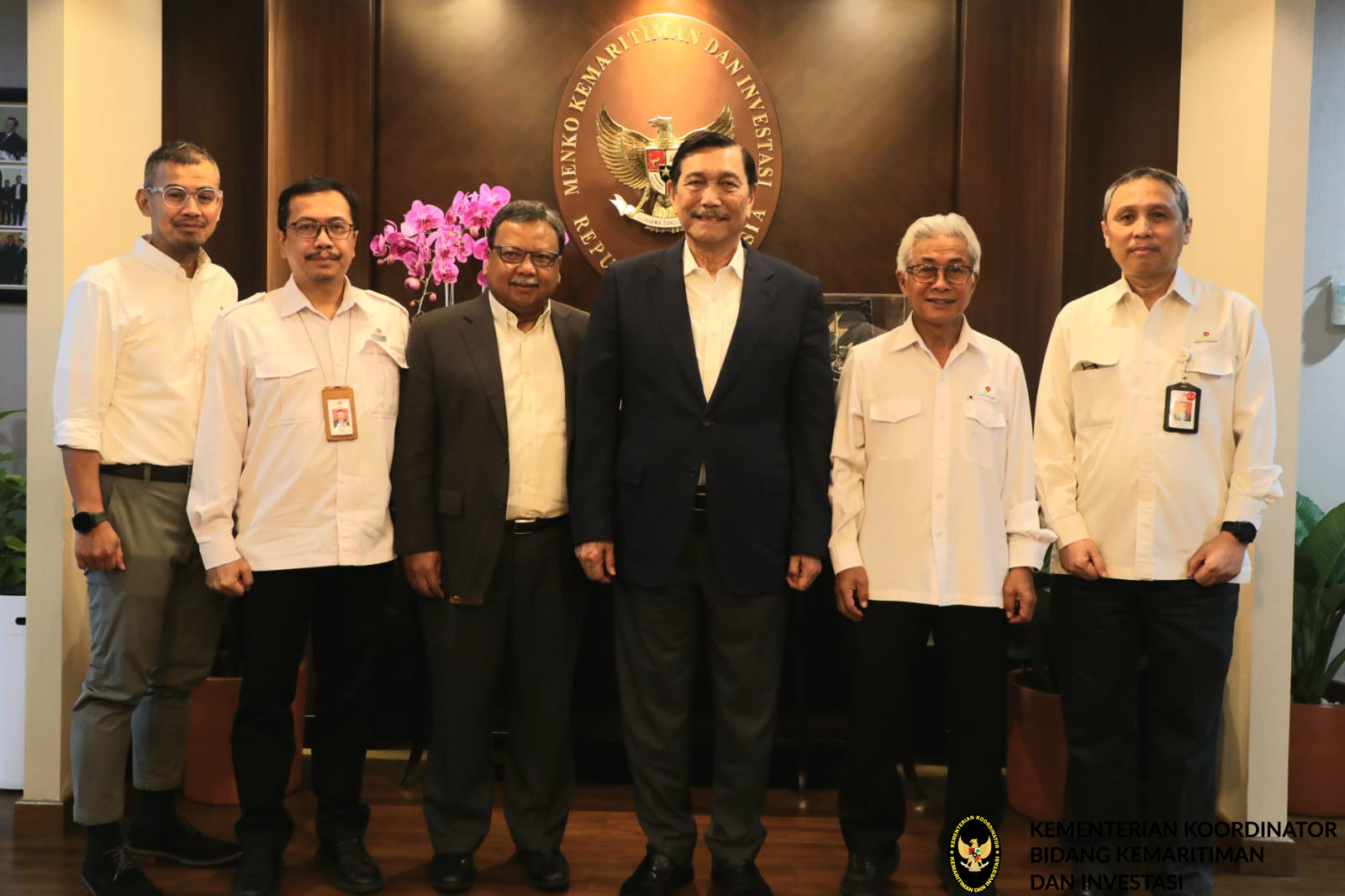 Rapat Menko dengan Kepala SKK Migas di Kantor Maritim. Terkait Laporan acara ICIO2