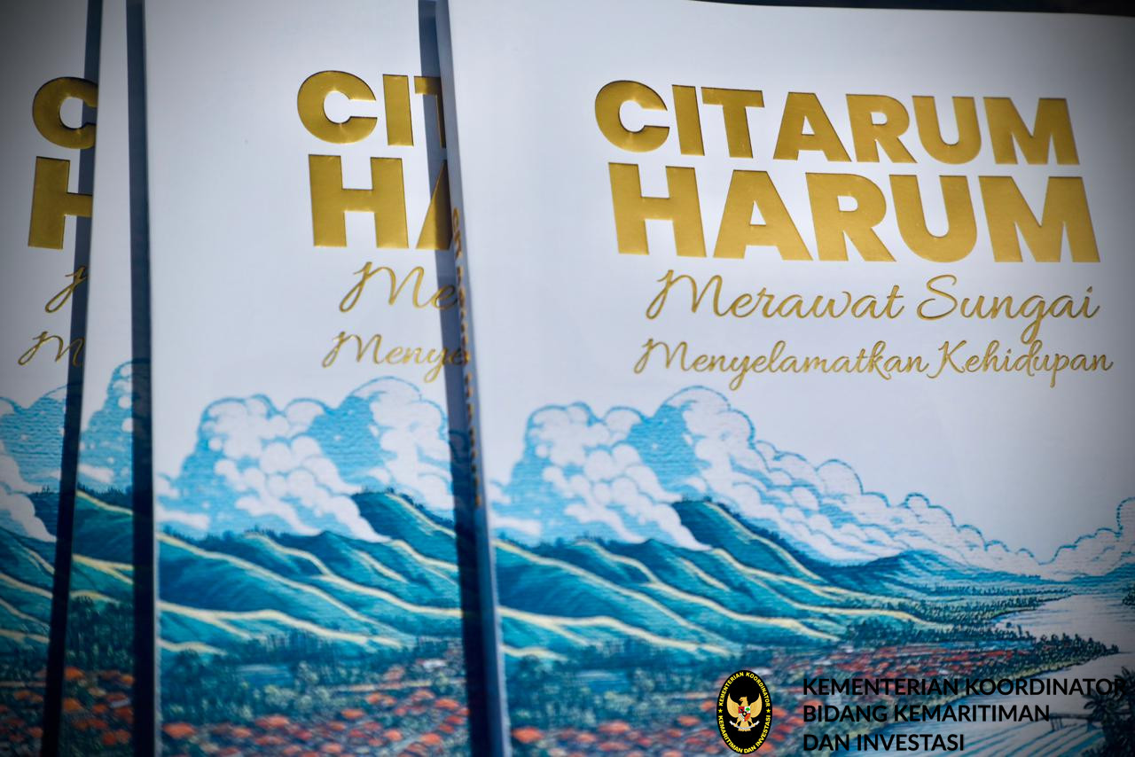 Menko Luhut Menghadiri Peluncuran Buku Citarum Harum