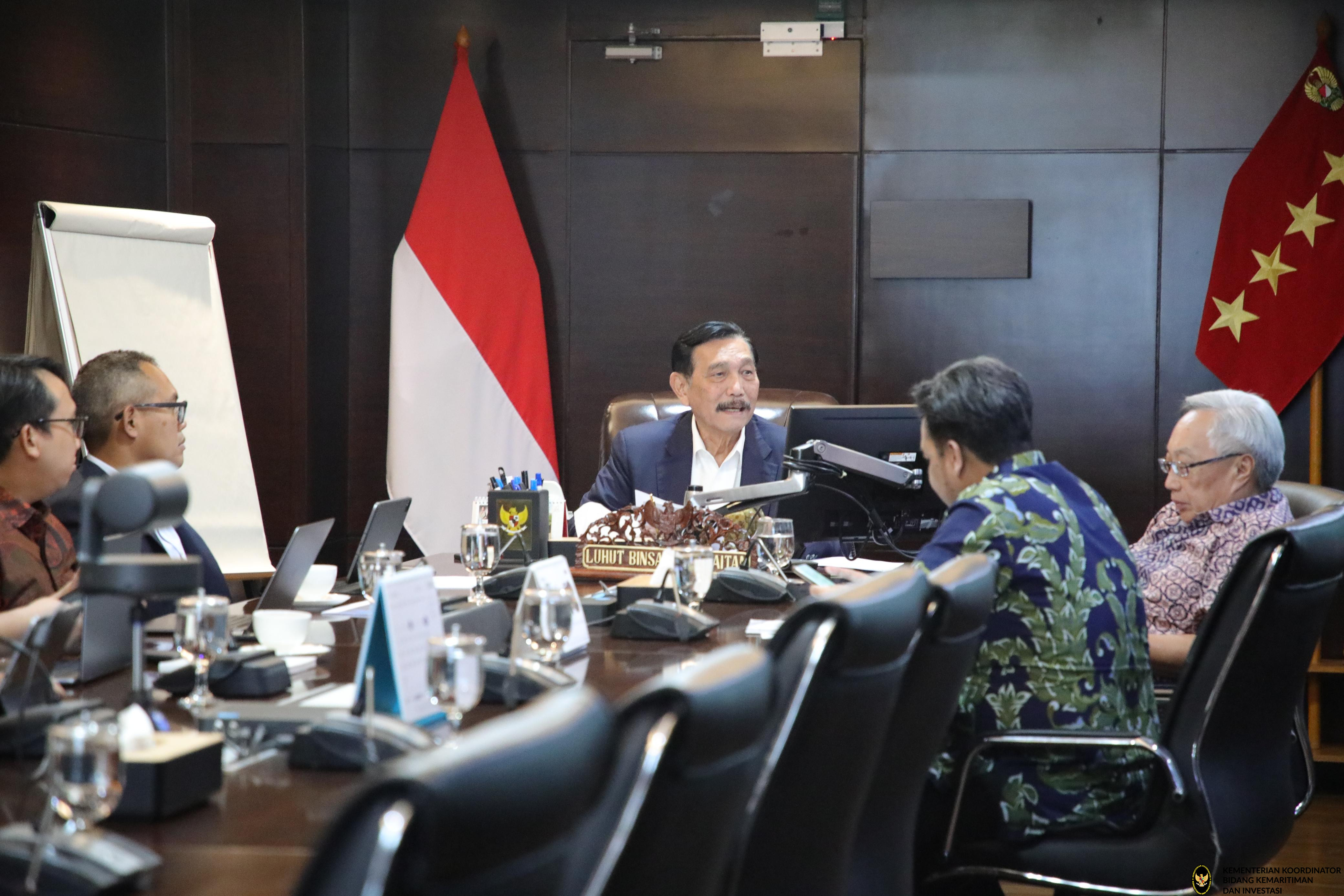 Menko Luhut Rakor Peningkatan Produksi Lifting Migas di Indonesia