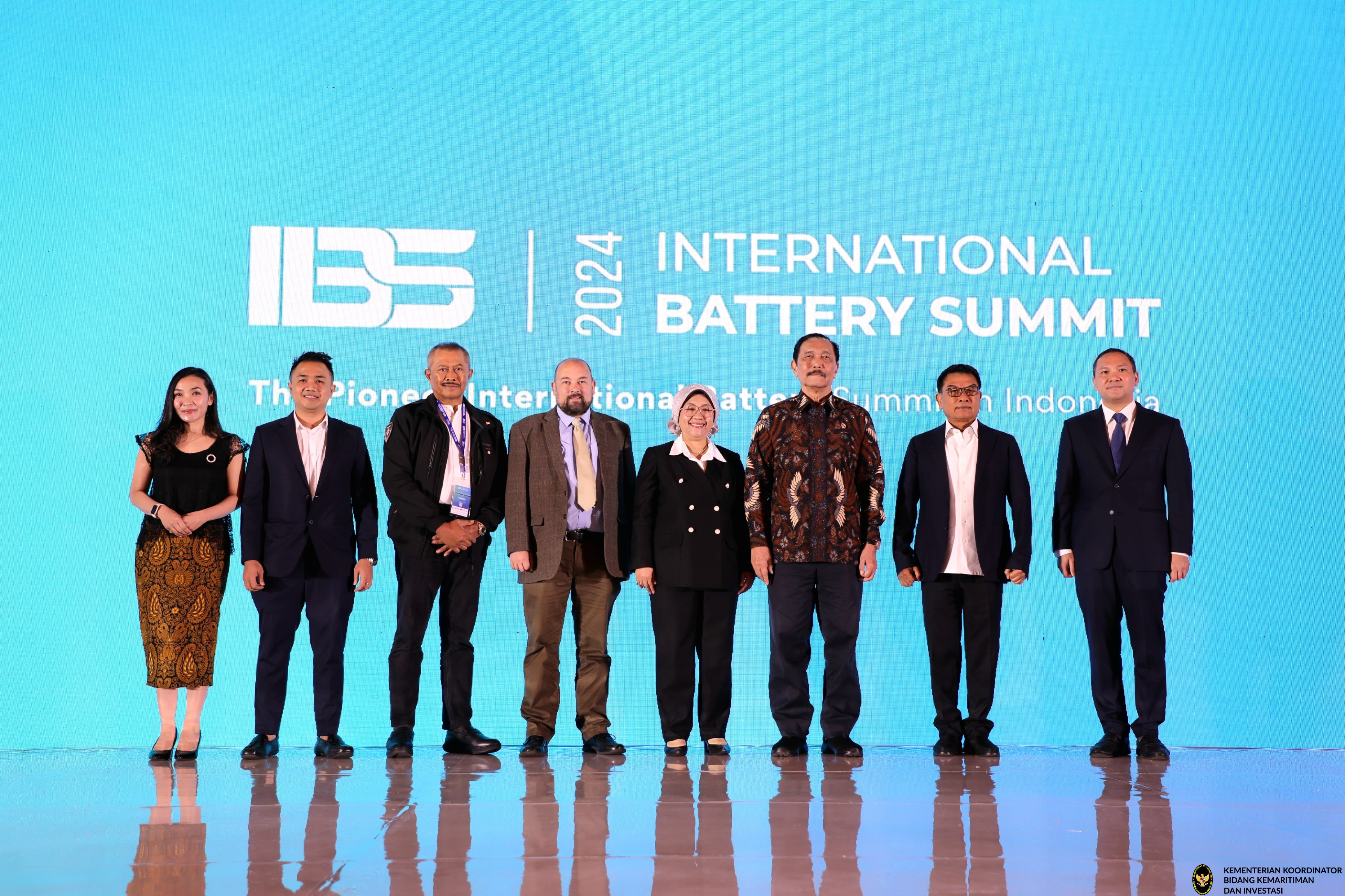 Menko Marves memberikan Opening Remarks Pembukaan Kerjasama Pelaksanaan International Battery Summit (IBS) 2024