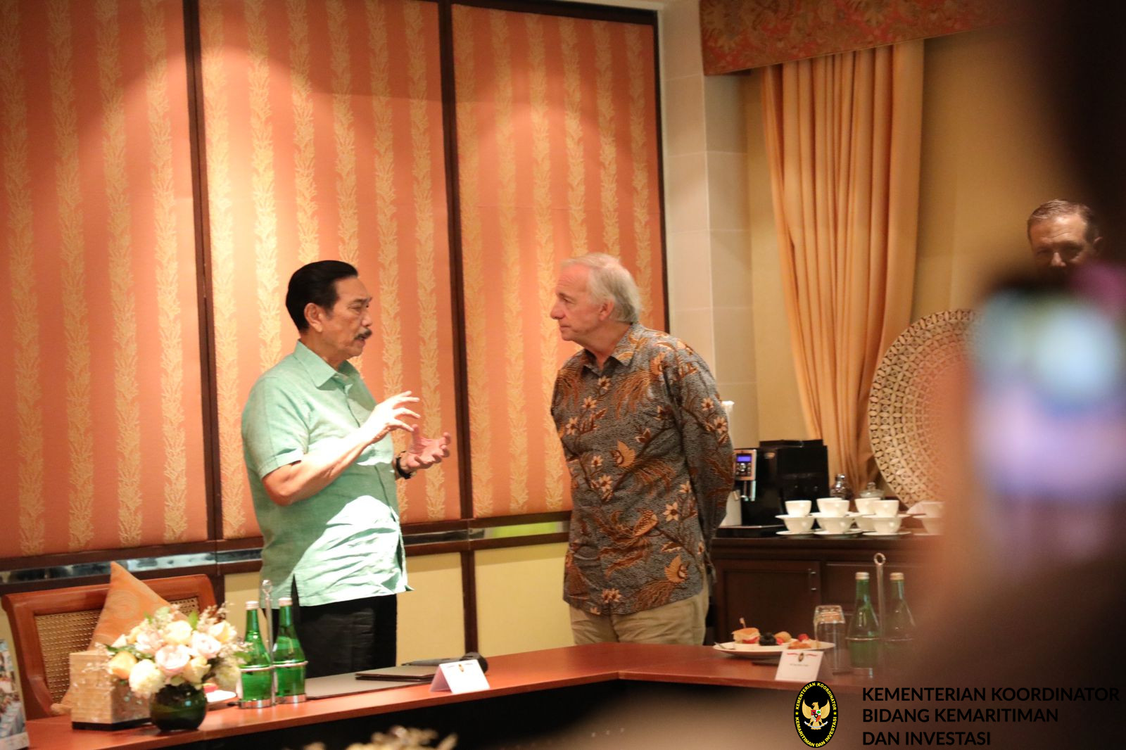 Menko Luhut Temui Ray Dalio, Minta Masukan Soal Family Office