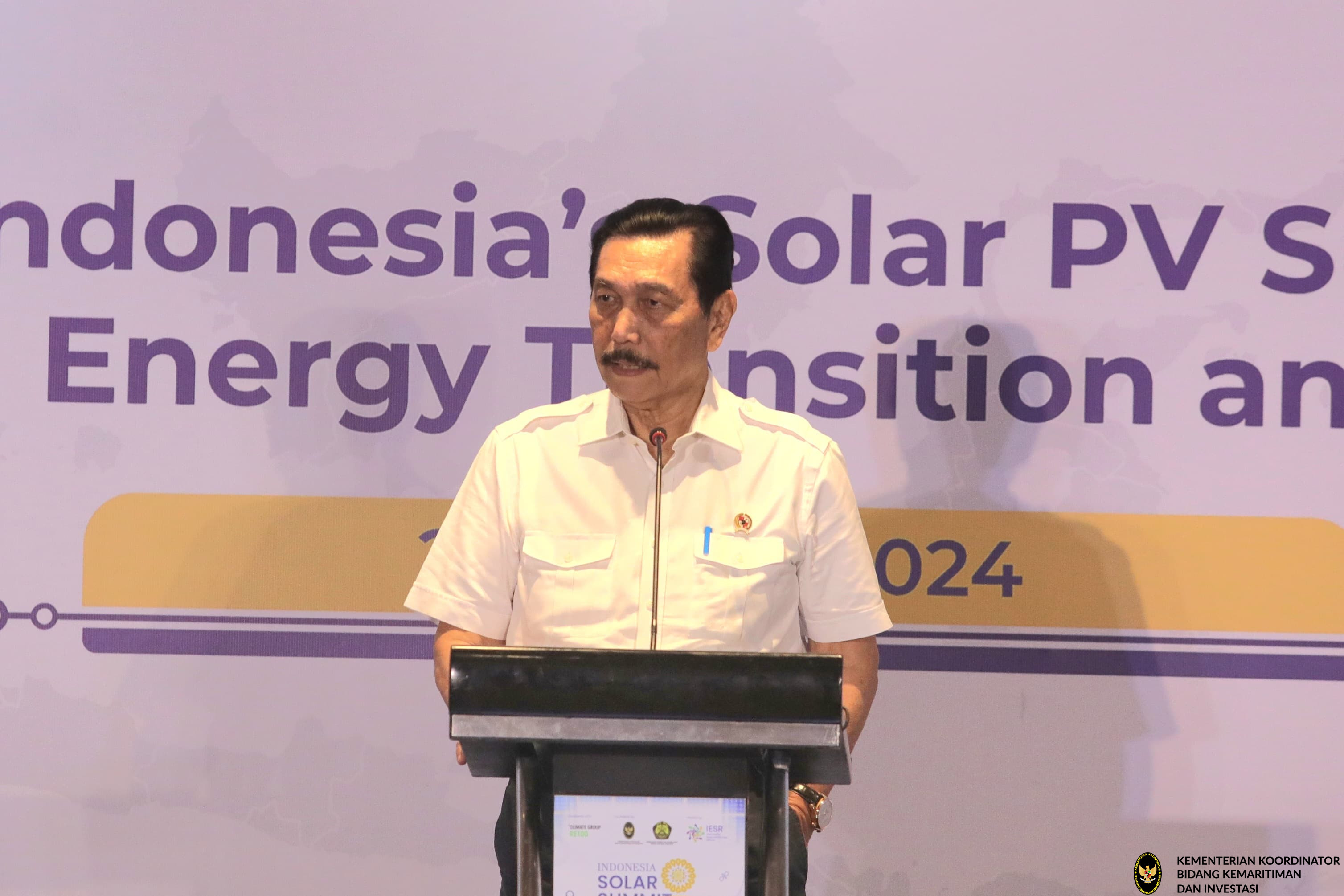 Menko Marves di Acara Indonesia Solar Summit 2024