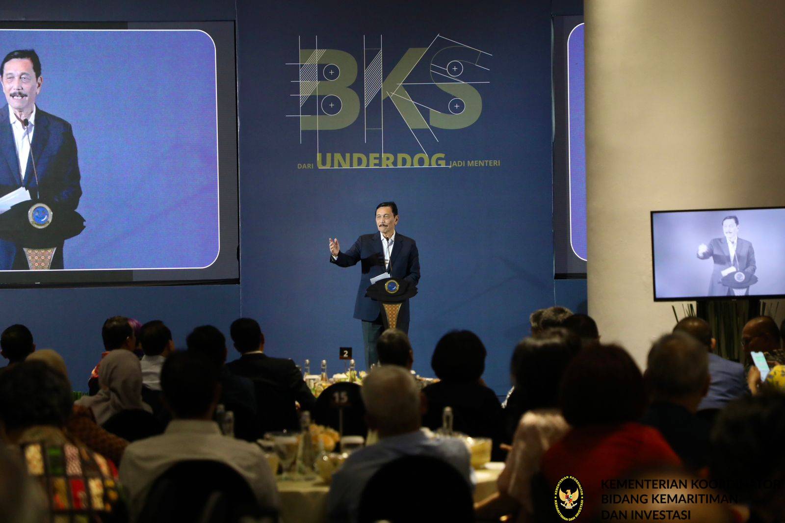 Menko Luhut dalam Launching Buku “BKS” dari Underdog menjadi Menteri di Ciputra Artpreneur Gallery Jakarta